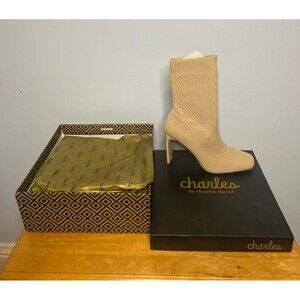 NWT Charles David Women Matera Square Toe Knit Boots Size 8.5